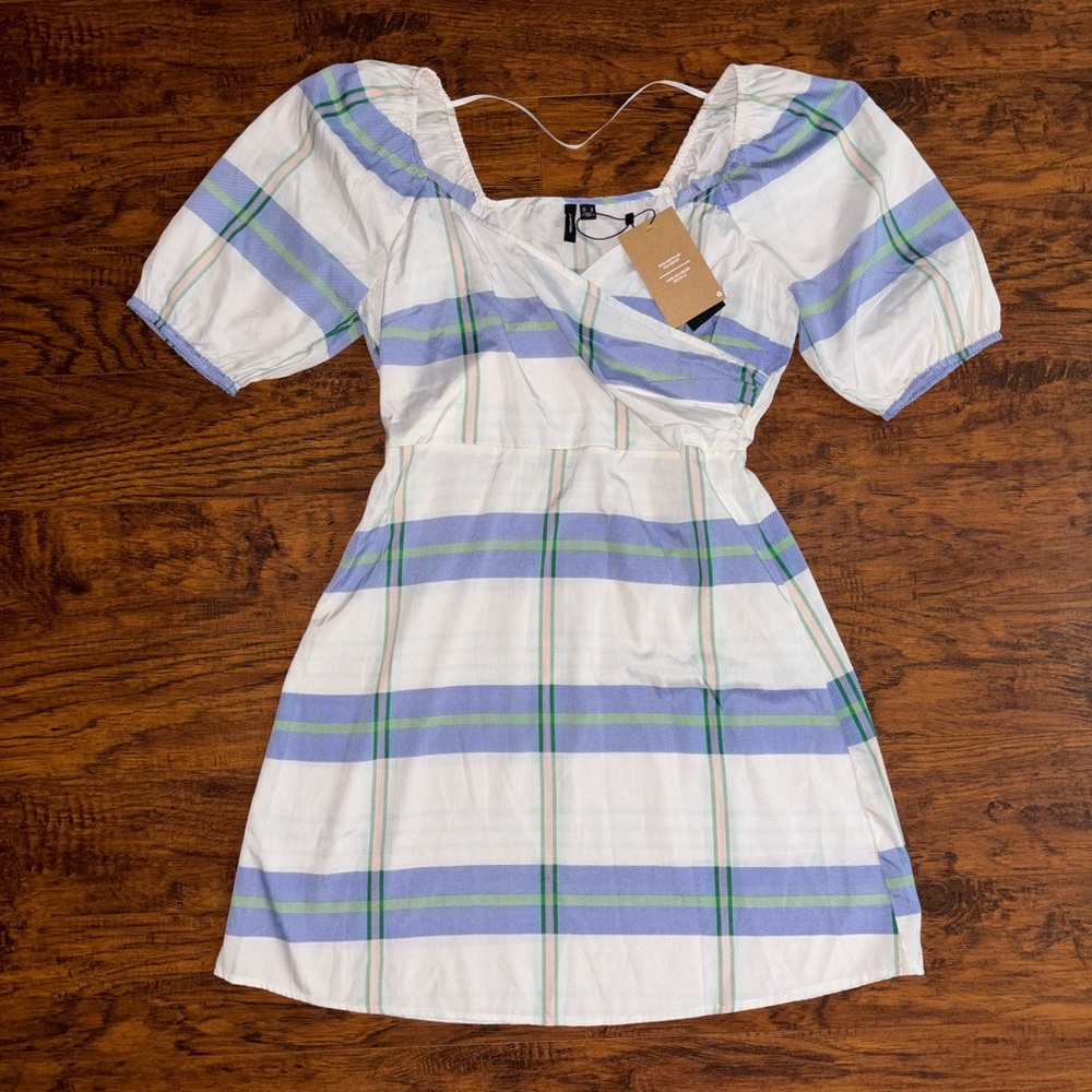Vero Moda NWT Puff Sleeve White + Baby Blue Plaid Stripes Spring Mini Dress